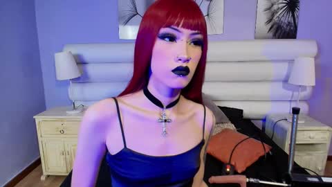    online show from 03-08-25, 05:33