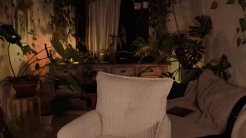 Snapshot of effylowell_ chatting on 03-18-26, 01:42 Effy online show from 03-18-26, 01:42