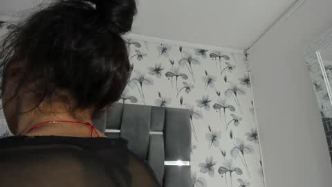 Snapshot of ehotloveaxxx chatting on 12-21-24, 01:10 Valery online show from 12-21-24, 01:10