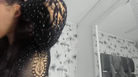 Snapshot of ehotloveaxxx chatting on 01-09-25, 04:39 Valery online show from 01-09-25, 04:39