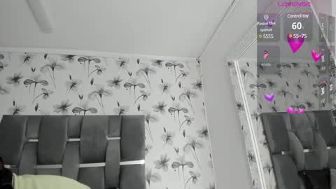 Snapshot of ehotloveaxxx chatting on 01-26-25, 01:15 Valery online show from 01-26-25, 01:15