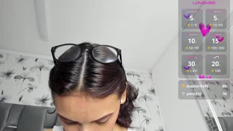 Snapshot of ehotloveaxxx chatting on 01-27-25, 04:11 Valery online show from 01-27-25, 04:11