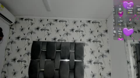 Snapshot of ehotloveaxxx chatting on 02-05-25, 11:55 Valery online show from 02-05-25, 11:55