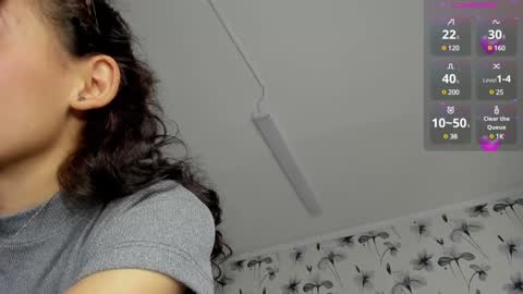 Snapshot of ehotloveaxxx chatting on 02-08-25, 08:10 Valery online show from 02-08-25, 08:10