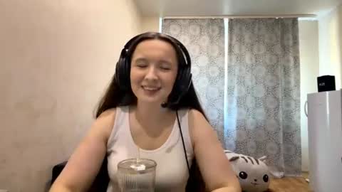 Ehtell online show from 06-18-26, 11:25
