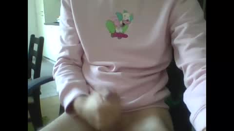 Snapshot of eighty20 chatting on 10-16-25, 01:23 eighty20 online show from 10-16-25, 01:23