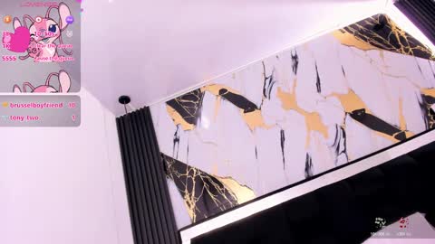 eileenn tanihara online show from 11-11-25, 09:20