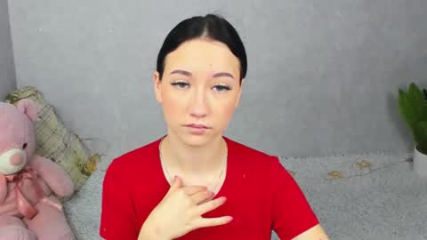 eileenmoores online show from 12-02-25, 07:14