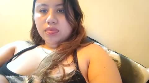 EIMY   MODEL INDEPENDENT online show from 01-09-25, 08:55