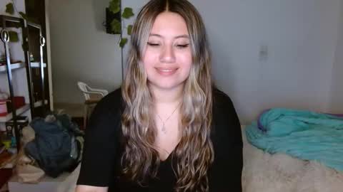 EIMY   MODEL INDEPENDENT online show from 10-07-25, 03:58