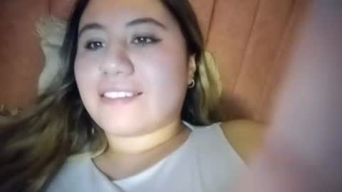 EIMY   MODEL INDEPENDENT online show from 07-26-26, 03:58