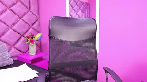 eimy_cutte online show from 02-18-25, 12:17