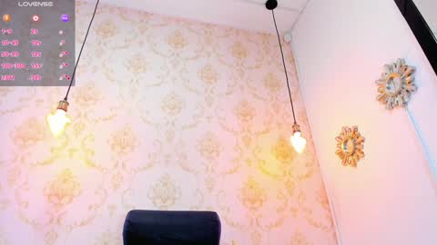Eimy online show from 12-17-24, 09:05