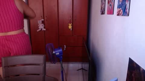 eimy_saenzz online show from 02-15-26, 05:20
