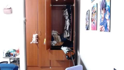 Snapshot of eimy_saenzz chatting on 04-25-26, 01:41 eimy_saenzz online show from 04-25-26, 01:41
