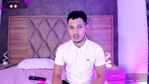 Snapshot of eimyandmaxi chatting on 01-06-26, 08:23 YG COUPLE online show from 01-06-26, 08:23