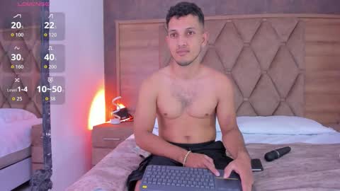 Snapshot of eimyandmaxi chatting on 02-05-26, 08:35 YG COUPLE online show from 02-05-26, 08:35