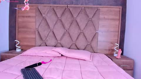 YG COUPLE online show from 03-01-26, 08:33