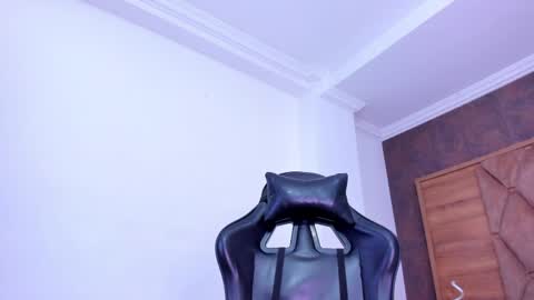 Snapshot of eimyandmaxi chatting on 05-28-26, 09:56 YG COUPLE online show from 05-28-26, 09:56