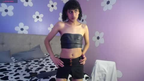 Snapshot of eimyflorian chatting on 01-17-25, 03:22 Eimyflorian online show from 01-17-25, 03:22