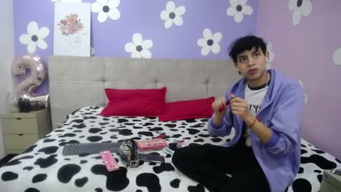 Snapshot of eimyflorian chatting on 02-06-25, 11:54 Eimyflorian online show from 02-06-25, 11:54