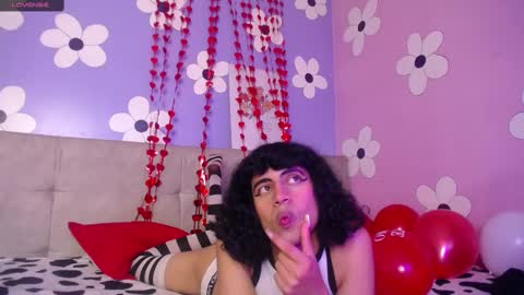 Snapshot of eimyflorian chatting on 02-17-25, 05:43 Eimyflorian online show from 02-17-25, 05:43