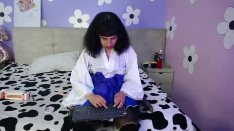 Snapshot of eimyflorian chatting on 02-28-25, 11:36 Eimyflorian online show from 02-28-25, 11:36