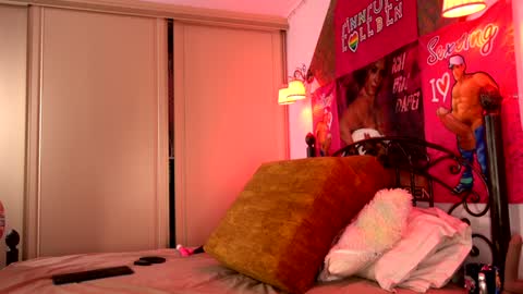 Snapshot of einneuesleben89 chatting on 01-11-25, 02:04 Elena online show from 01-11-25, 02:04