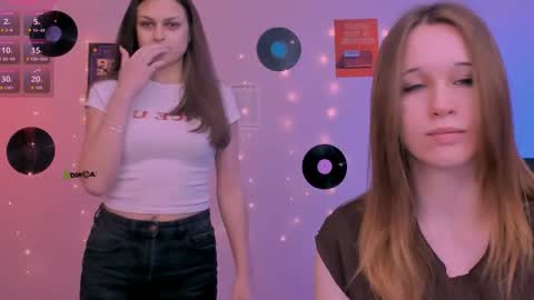 Snapshot of eira_mouse chatting on 04-12-26, 08:41 Sweet Eira online show from 04-12-26, 08:41