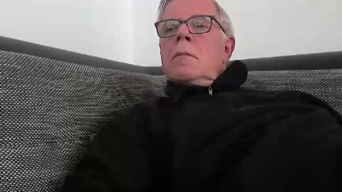 eisbaer1957 online show from 01-12-25, 02:30