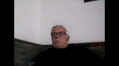 eisbaer1957 online show from 11-16-25, 01:17