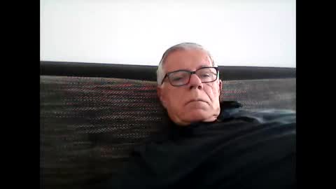 eisbaer1957 online show from 12-14-25, 12:10