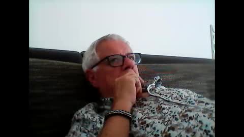 eisbaer1957 online show from 05-23-26, 04:33