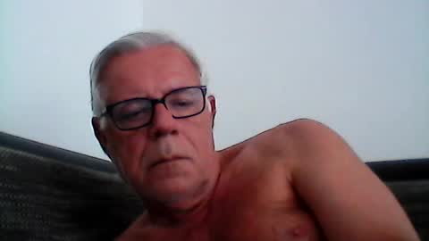 Snapshot of eisbaer1957 chatting on 06-27-26, 04:12 eisbaer1957 online show from 06-27-26, 04:12