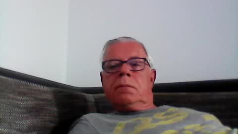 Snapshot of eisbaer1957 chatting on 07-12-26, 07:54 eisbaer1957 online show from 07-12-26, 07:54