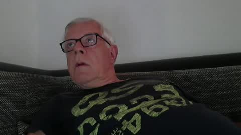 Snapshot of eisbaer1957 chatting on 08-01-26, 06:40 eisbaer1957 online show from 08-01-26, 06:40