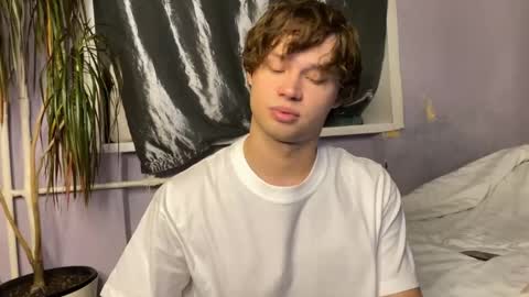 Eitan online show from 10-09-25, 02:48