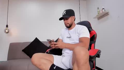 Eithan Connor online show from 09-20-25, 06:53