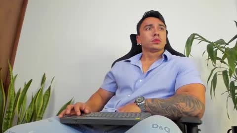 EITHAN CONOR online show from 09-25-25, 12:31