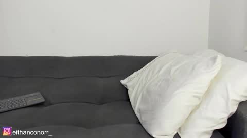 EITHAN CONOR online show from 12-22-25, 02:08