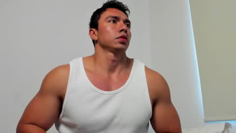 Snapshot of eithanconor1 chatting on 04-21-26, 12:11 EITHAN CONOR online show from 04-21-26, 12:11