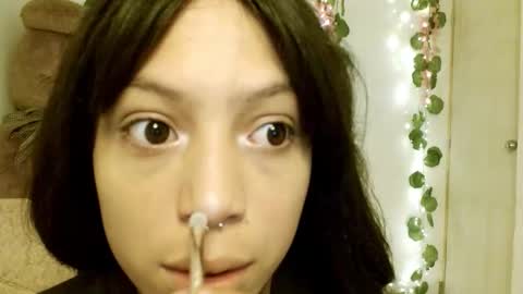 Snapshot of eiviiy1609 chatting on 10-13-25, 01:44 eiviiy1609 online show from 10-13-25, 01:44