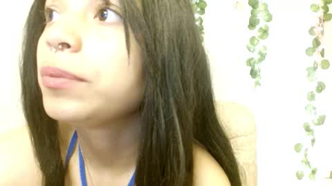 Snapshot of eiviiy1609 chatting on 10-27-25, 02:10 eiviiy1609 online show from 10-27-25, 02:10