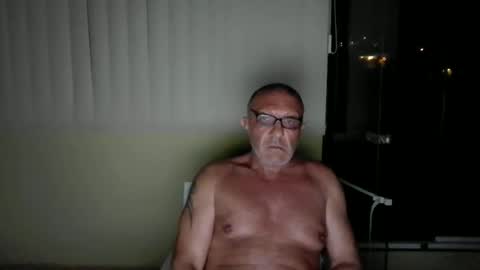 ekimolos online show from 09-30-25, 02:27