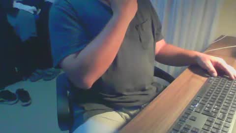 Snapshot of ekudemic chatting on 12-02-24, 05:26 Juan Pablo M online show from 12-02-24, 05:26