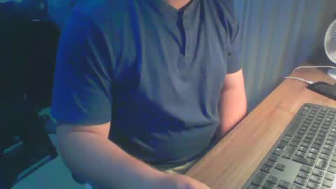 Snapshot of ekudemic chatting on 12-04-24, 06:00 Juan Pablo M online show from 12-04-24, 06:00