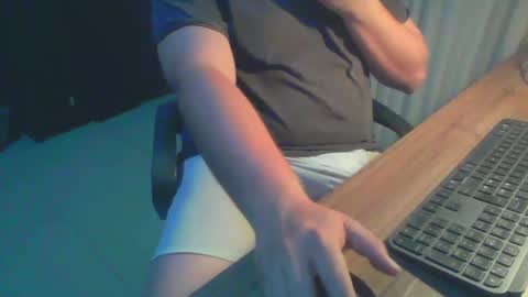 Snapshot of ekudemic chatting on 12-17-24, 12:45 Juan Pablo M online show from 12-17-24, 12:45