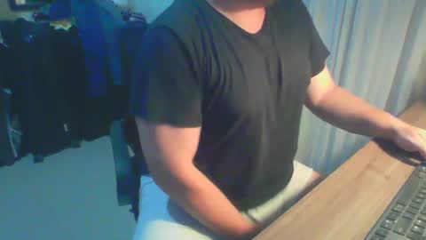 Snapshot of ekudemic chatting on 12-27-24, 07:40 Juan Pablo M online show from 12-27-24, 07:40