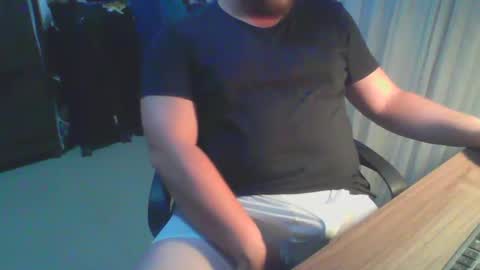 Snapshot of ekudemic chatting on 12-27-24, 10:55 Juan Pablo M online show from 12-27-24, 10:55