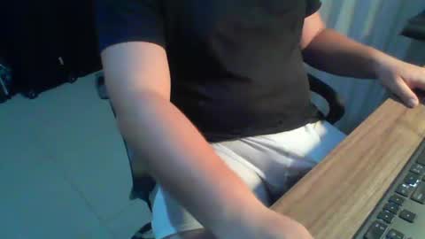 Snapshot of ekudemic chatting on 12-30-24, 06:20 Juan Pablo M online show from 12-30-24, 06:20